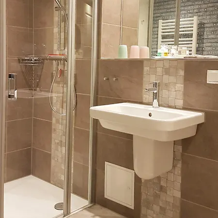 Bernstein Mare Rose 6 *